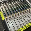 Soundcraft signature 12 