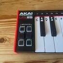 Akai LPK25 MIDI klavesy