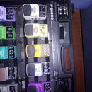 Prodám pedalboard s efekty Behringer