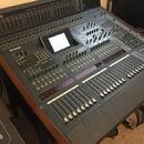 mixážní pult YAMAHA DM 2000 VCM
