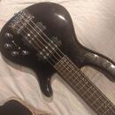 Baskytara HH5 Action