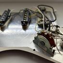Osazený pickguard na Fender stratocaster 