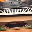 YAMAHA PSR E483