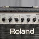 Kytarové kombo Roland 405