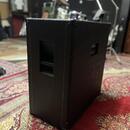VOX V412BN – uzavřený kytarový box 4x12, mono/stereo