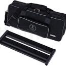 Pedalboard s integrovanou baterií, zdrojem, taškou a patch k
