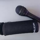 Vokální dynamický mikrofon TC-Helicon MP-75 s pouzdrem