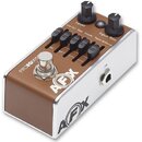 Hnědo-stříbrný kytarový efekt s nápisy PROEQMINI a AFX. Na horní straně jsou dva černé otočné knoflíky s popisky Level a Input Trim, pět přepínačů s…