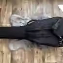 Elektroakustick&aacute; baskytara Fender