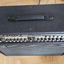 Roland VGA 5 Profesionální kytarový zesilovač