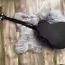 Elektroakustick&aacute; baskytara Fender