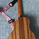 IBANEZ šestistrunné elektroakustické kytarové ukulele