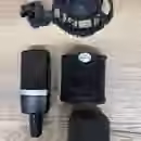 AKG C214 &ndash; studiov&yacute; kondenz&aacute;torov&yacute; mikrofon 