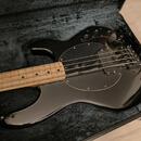 Ernie Ball Musicman Stingray USA 