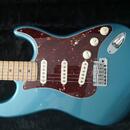 Fender stratocaster štandard AM STD STRAT MN LPB W/C 04/1997
