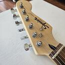 Squier Stratocaster by Fender a kombo Fender Frontman 10G