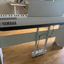 Kompletný set Yamaha P-125 WH (biely)
