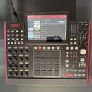 AKAI MPC X (250 GB SSD s expanzemi, původní krabice)