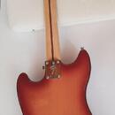 Prodám baskytaru Fender Mustang PJ Bass MN Sienna Sunburst.