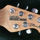 Elektrická kytara Music Man Steve Morse v RARITNÍ barvě