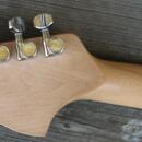 Stratocaster velká hlava,tělo jako Music Man
