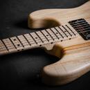 Poul Guitars Strat