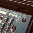 Mixážní pult Soundcraft GB2 + flight case 