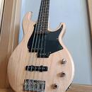Yamaha Broadbass 5-ti strunná baskytara 