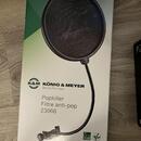 AKG P120