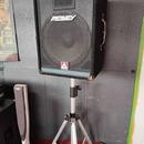 Powermix + dvě reprobedny + kabely + stojany + mikr SHURE 