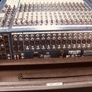 Mixážní pult Soundcraft GB2 + flight case 