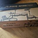 Bicí souprava Alesis Nitro Max kit včetně židličky a paliček