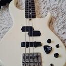 Aria Pro II Deluxe RSB Series Vintage White Made in Japan.