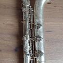 Barytonový saxofon Weltklang (nízké A), postříbřený