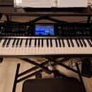 Prodám Korg Kronos II 73– Špičkový stav!
