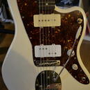 Modifikovaný jazzmaster (původně J. Mascis model)