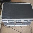 Behringer efekty s pedalboardem