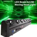 Černý LED panel s osmi kulatými světelnými zdroji v řadě. Na zadní straně jsou vidět ovládací prvky, přepínače a konektory. V horní části obrázku je…