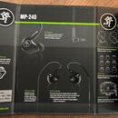 Prodám profesionální in-ear sluchátka Mackie MP 240