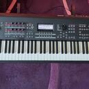 Yamaha MOX8 + Originální zpevněné pouzro od Yamahy