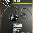 Prodám profesionální in-ear sluchátka Mackie MP 240