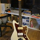 Modifikovaný jazzmaster (původně J. Mascis model)