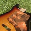 ZAREZERVOVÁNO Stratocaster tělo 3 tone sunburst 