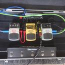 Behringer efekty s pedalboardem