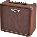Hnědý kytarový kombo zesilovač s texturovaným povrchem a hnědou přední síťovkou. Uprostřed sítě je umístěno bílo-černé logo ve tvaru křídla s nápisem…