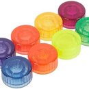Sada sedmi plastových, poloprůhledných zátkek do nástrojů v různých barvách: fialové, modré, oranžové (dvakrát), žluté, neonově zelené a růžové. Každ…