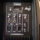Černý reproduktor značky Laney s integrovaným ovládacím panelem. Horní část obsahuje displej, nápis MEDIA PLAYER, USB a logo AUDIONHUB. Panel má tři…