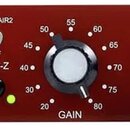 Červený předzesilovač s nápisy PROJECT, PRE-73 MKIII a VINTAGE PRE AMPLIFIER. Zařízení má dva velké ovládací knoflíky s popisky GAIN a OUTPUT, tlačít…