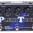 Černý kytarový efekt s nápisem PLEXITONE. Horní panel obsahuje pět otočných oválných knoflíků s popisky OUTPUT, LEVEL, TONE, HIGH GAIN a CRUNCH. Ve s…