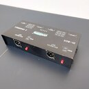 Černý DI-box s kovovým šasi a bílými nápisy. Na horní straně je logo COROVAL, text SOUND & AUDIO EQUIPMENT a označení CES 03. Zařízení má dva vyveden…